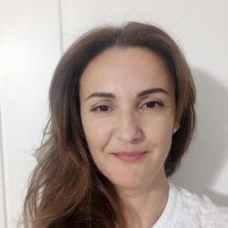 Ντελέκου Μάγδα